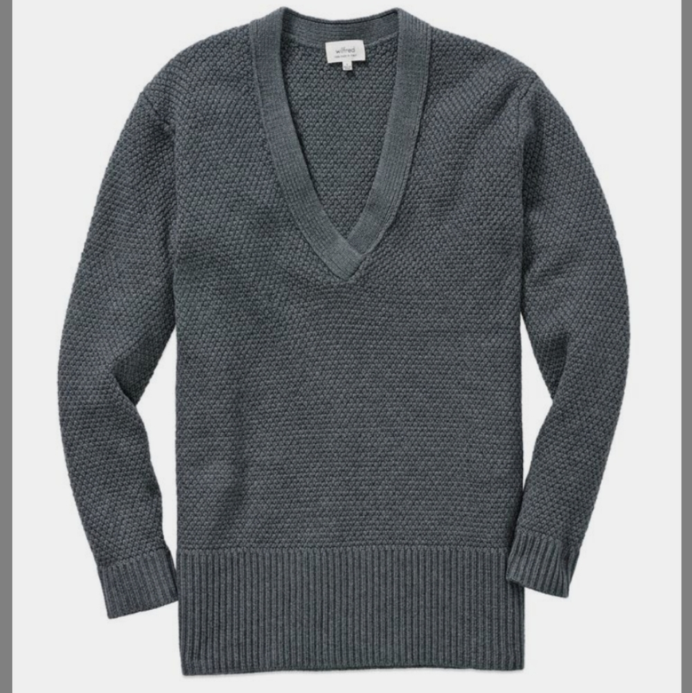 Aritzia 100% Italian Wool Serret Sweater XS